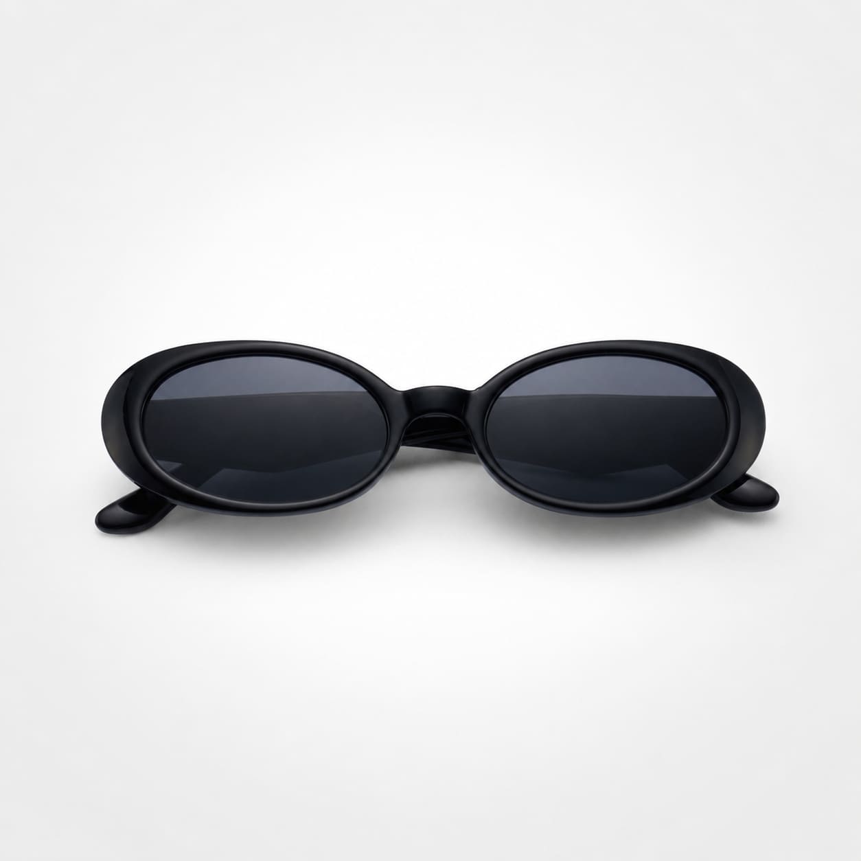 Latrix – Oval Minimalist Sunglasses